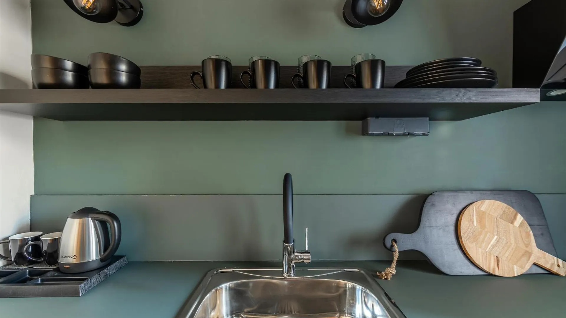Andrews Luxury Suites Near The Airport Ηράκλειο Κρήτης